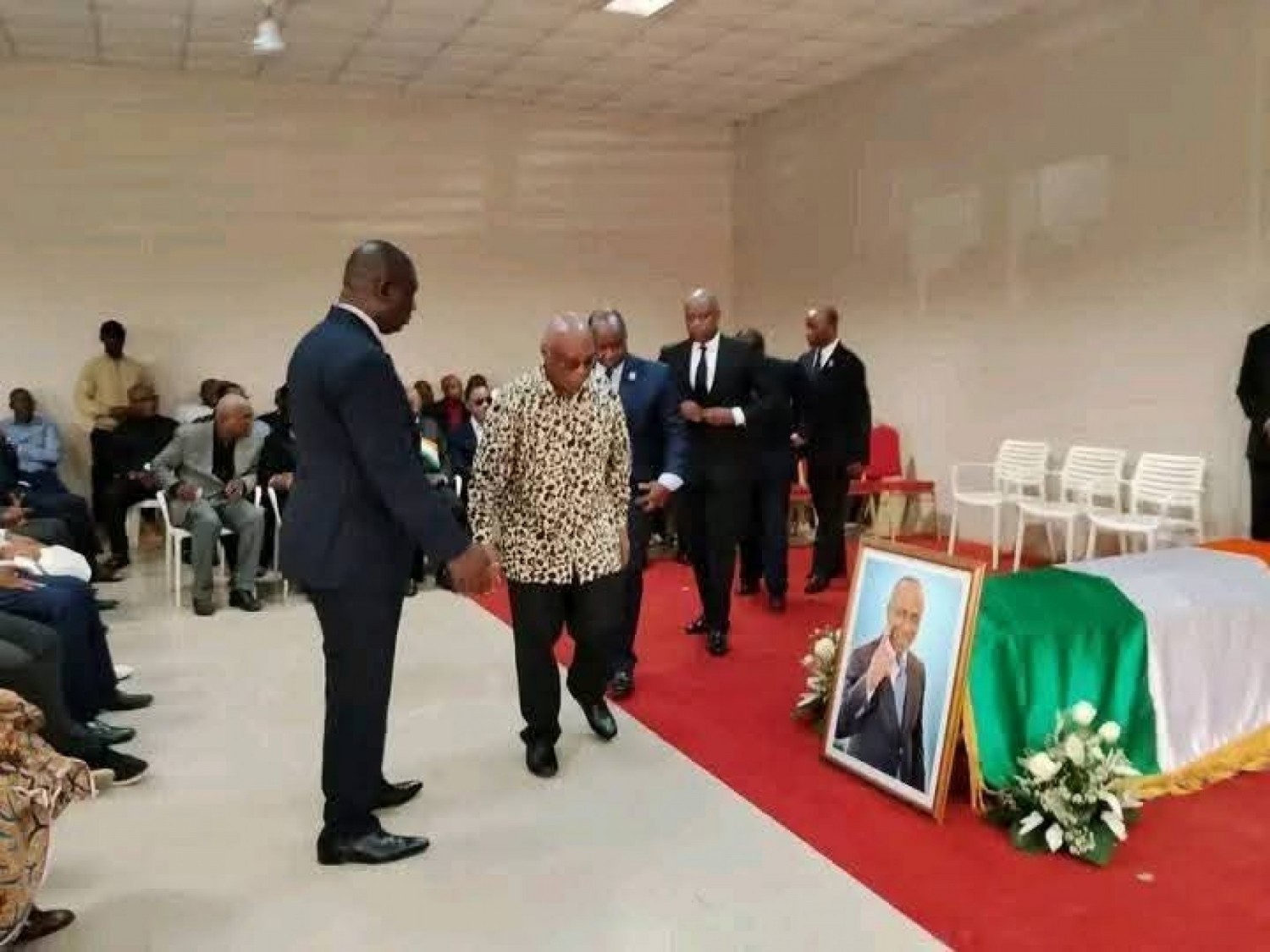 Côte d'Ivoire : Arrivée à Abidjan de la dépouille de Sam Etiassé, un dernier hommage pour un grand serviteur de l'État