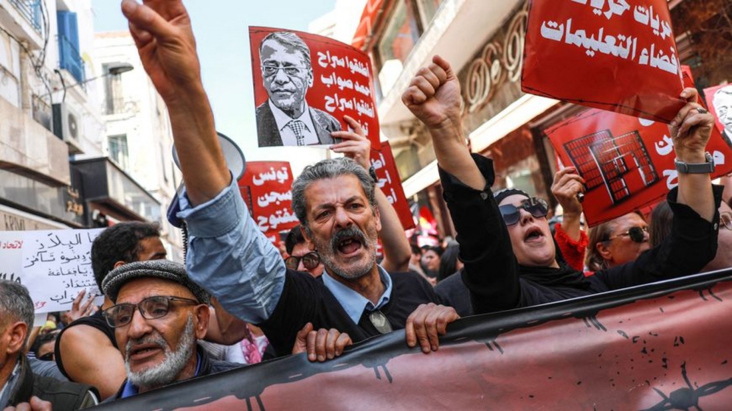 Tunisie : Manifestation contre « l'injustice et la répression », accusant le président Kaïs Saied