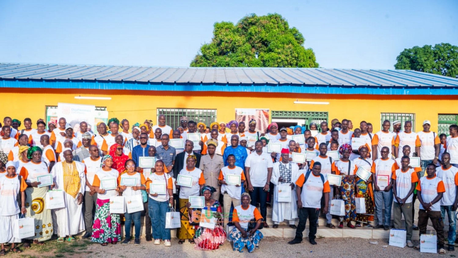 Côte d'Ivoire : Vulgarisation du numérique en zone rurale, la SNDI offre des compétences pratiques et exploitables à plus de 450 femmes et jeunes du Poro