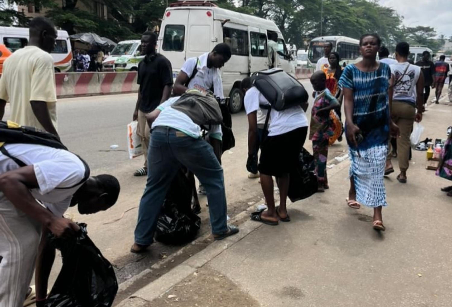 Côte d'Ivoire : La Semaine des Volontaires 2025, la jeunesse ivoirienne se mobilise pour un avenir solidaire