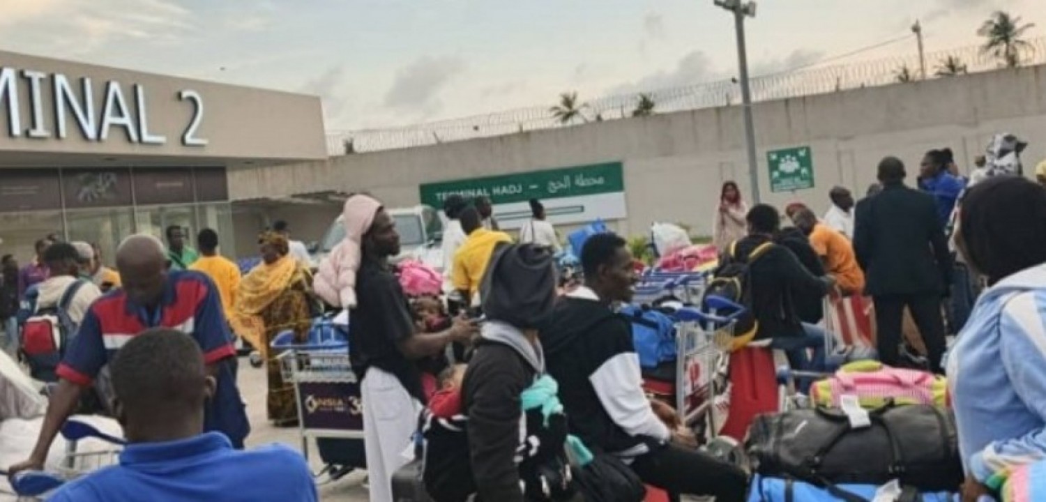 Côte d'Ivoire : 130 ivoiriens rapatriés lundi de Tunisie bénéficieront d'un appui financier immédiat destiné à couvrir leurs besoins urgents