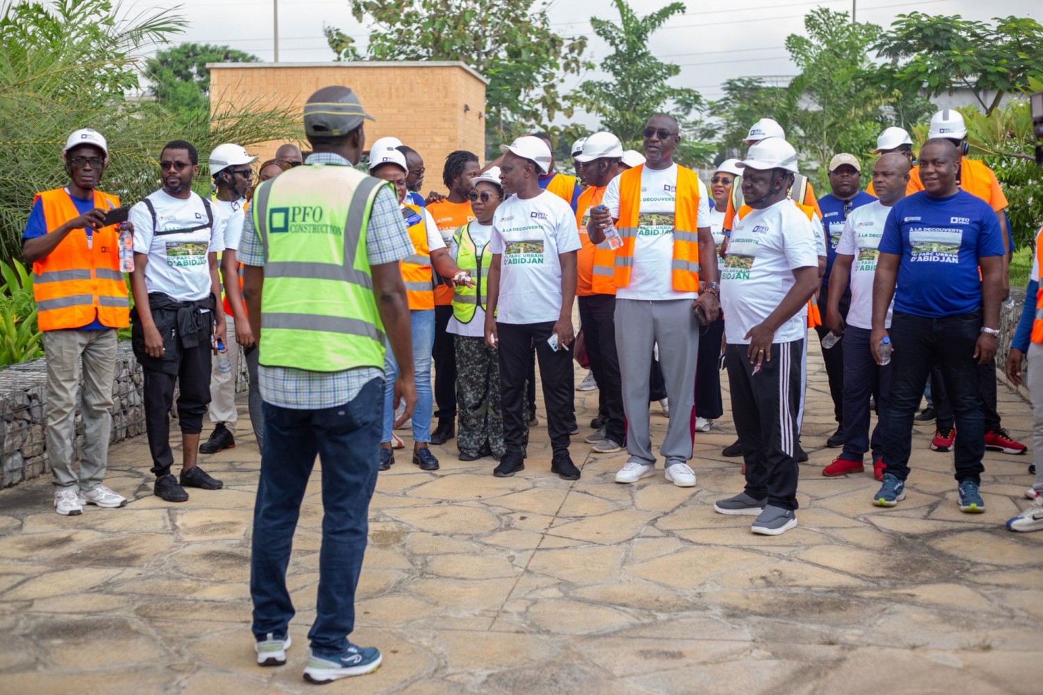 Côte d'Ivoire : Akouédo, l'ancienne décharge se transforme en poumon vert, des journalistes découvrent le futur parc urbain qui transformera Abidjan