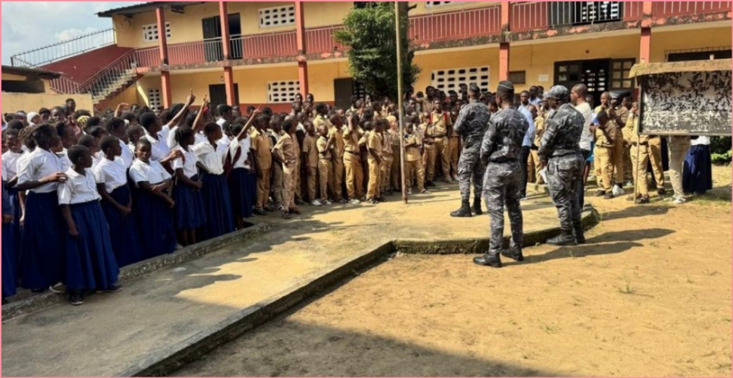 Côte d'Ivoire : Sensibilisation sur le phénomène des congés anticipés, les fonctionnaires de police exhortent les élèves à dénoncer toutes perturbations des cours