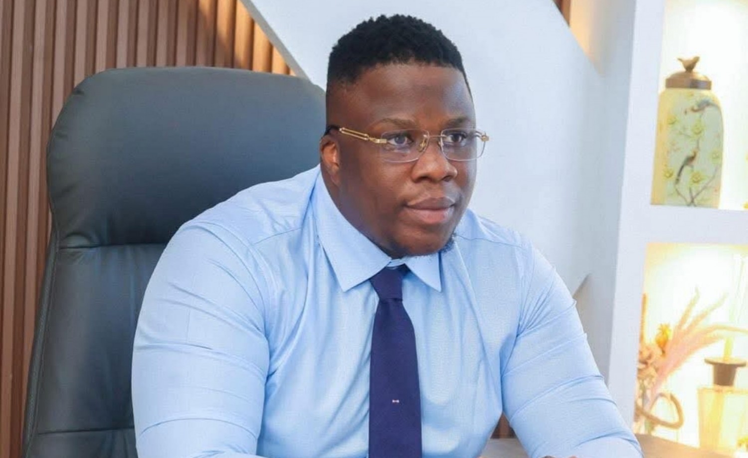 Côte d'Ivoire : Refus de sortie du territoire pour l'influenceur ivoirien Apoutchou National