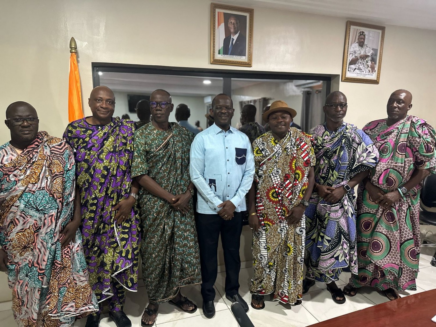 Côte d'Ivoire : Célestin Koalla, candidat RHDP aux élections législatives à Cocody, échange avec les chefs de communauté de M'Badon