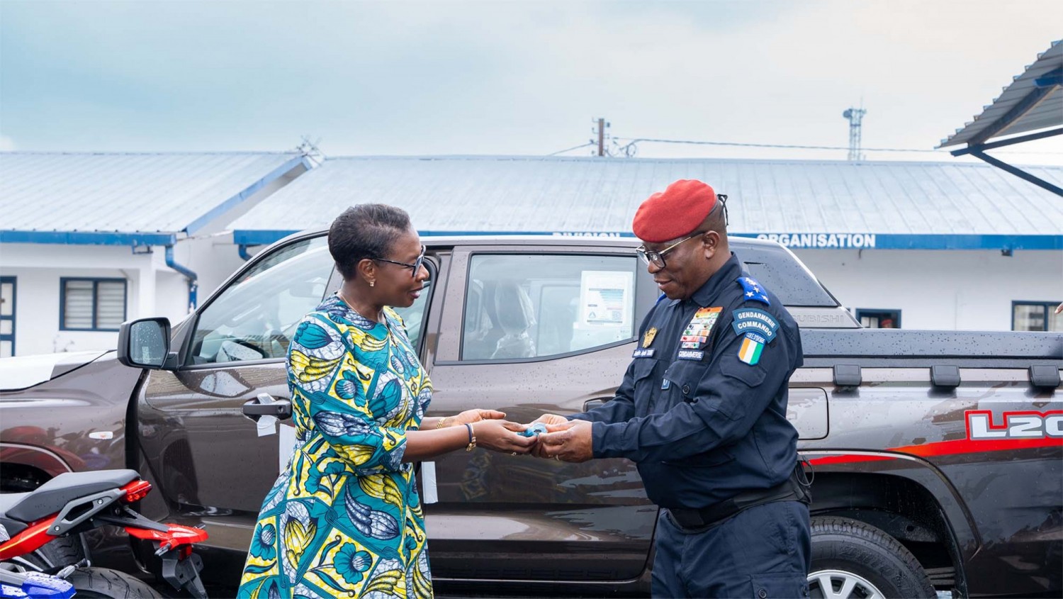 Côte d'Ivoire : Sécurité routière, remise d'engins roulants à la Gendarmerie pour contribuer aux interventions du GSR
