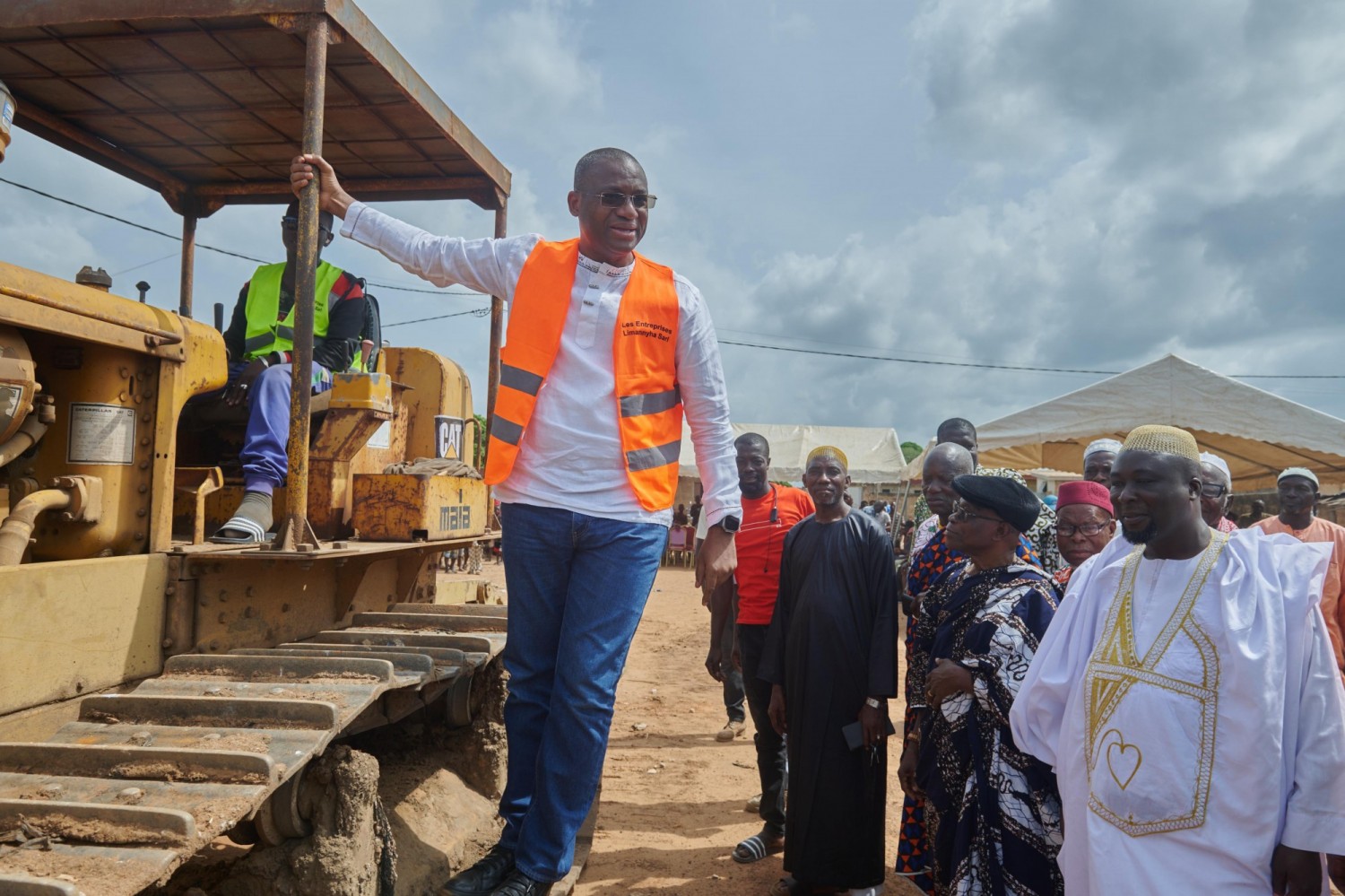 Côte d'Ivoire : Béoumi, Sidi Touré procède au lancement des travaux de reprofilage des voiries