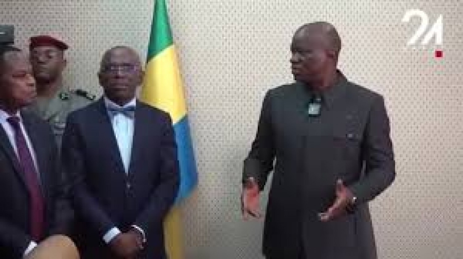 Gabon : Oligui en colère après une visite surprise à la fonction publique : « Sur un effectif de 400 , il y en ait à peine 60»