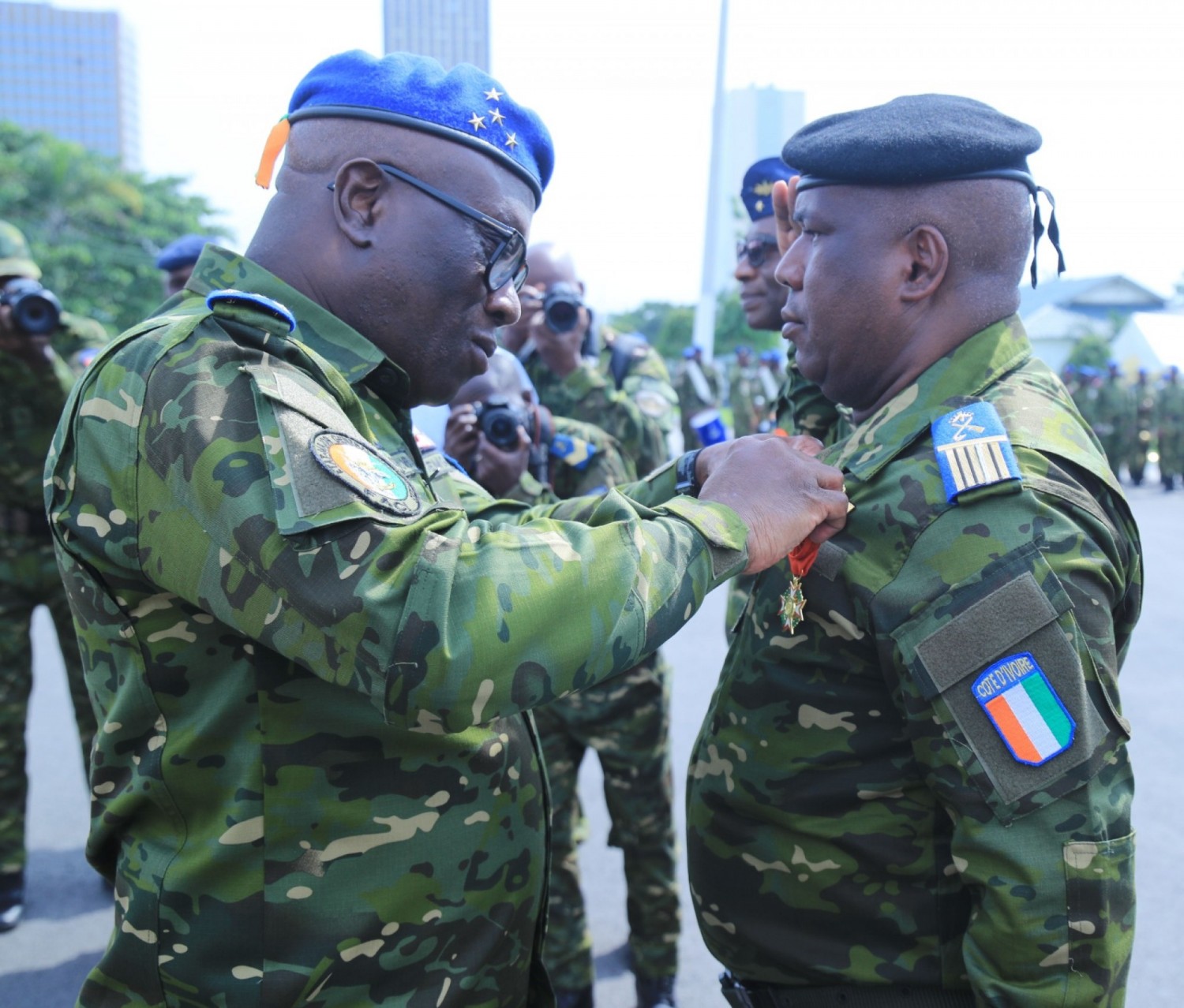 Côte d'Ivoire : FACI, 2722 Militaires et personnels civils décorés, le message du CEMAG Lassina Doumbia