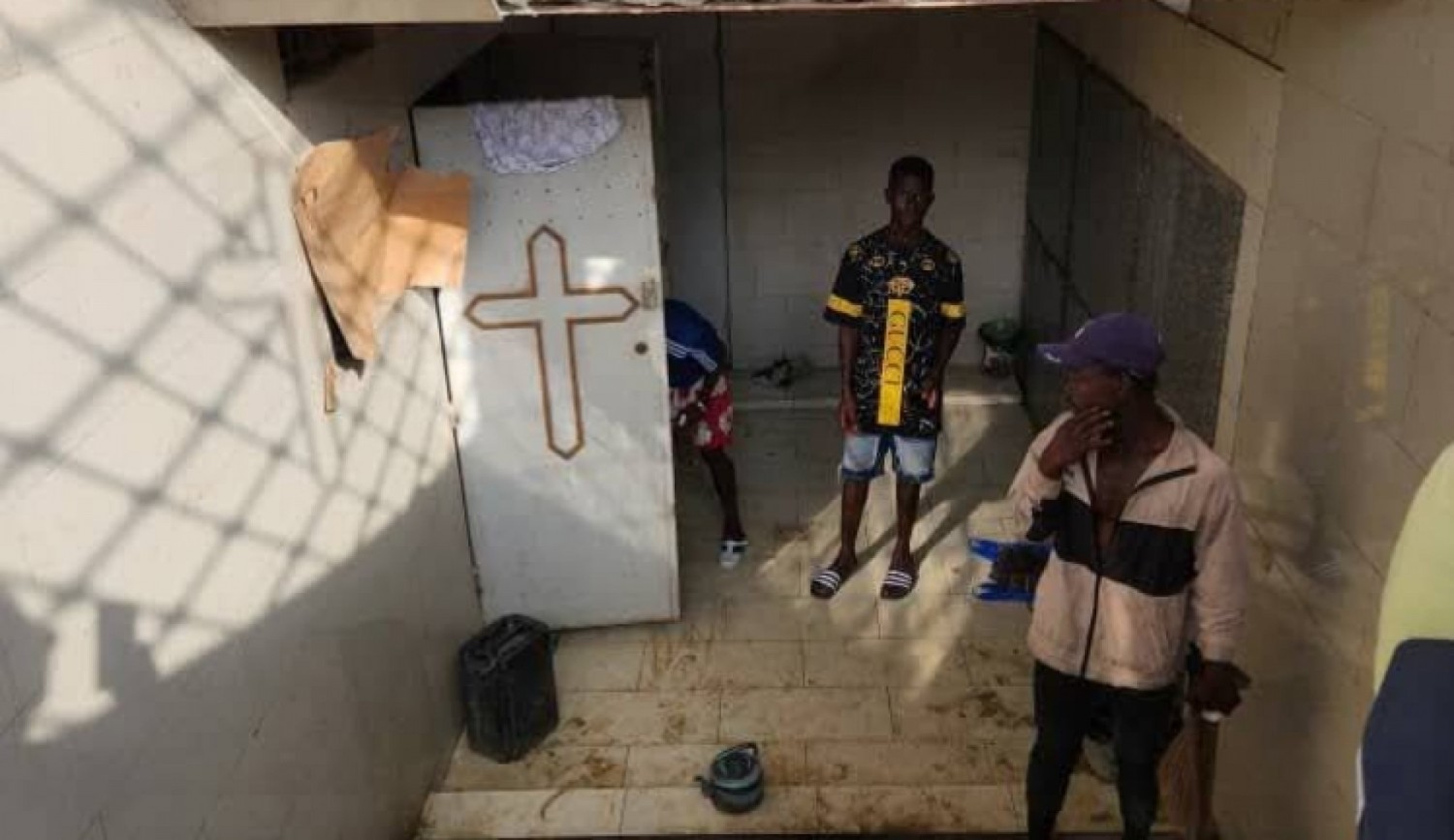 Côte d'Ivoire : Williamsville, un caveau familial squatté, la dernière demeure envahie par des sans-abri