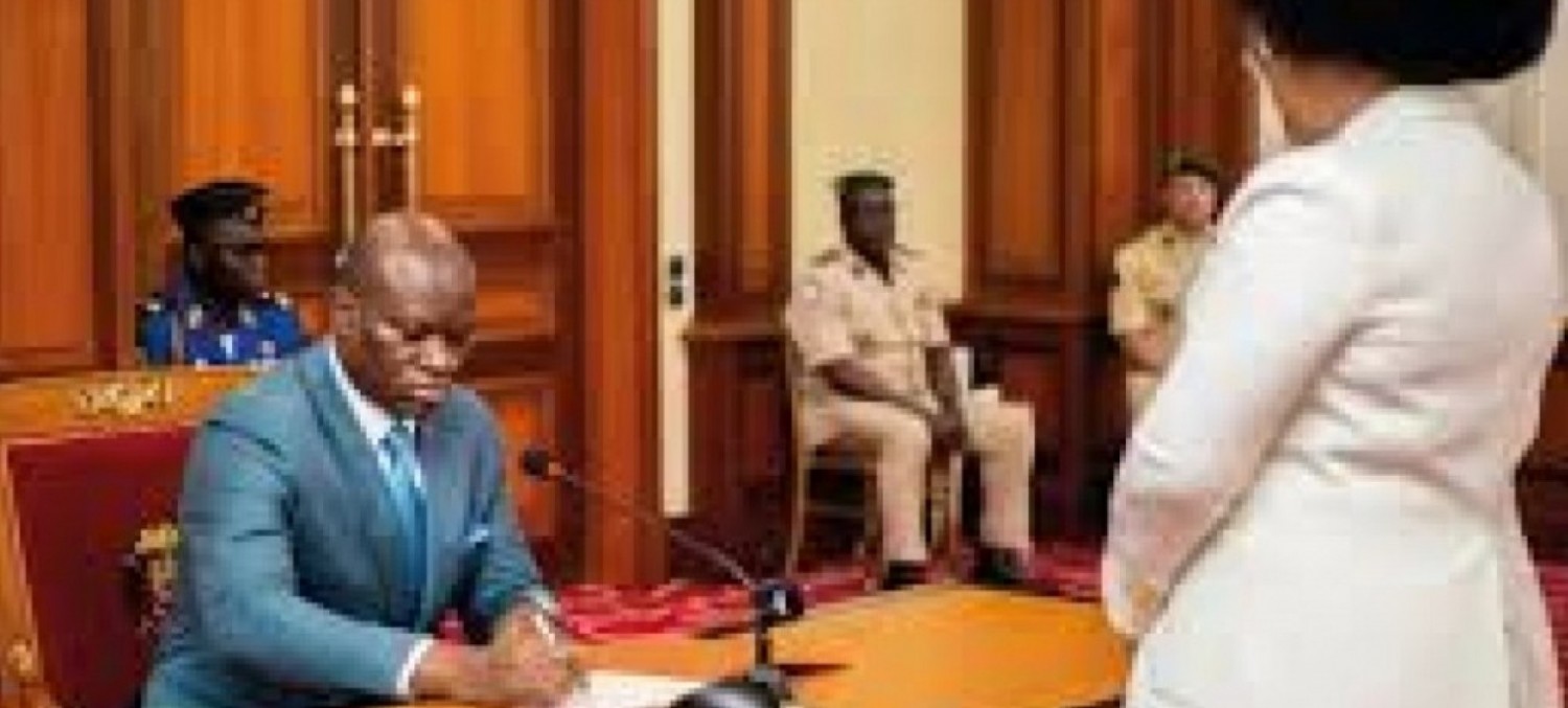 Gabon : Deux ministres quittent le gouvernement après leur élection au Sénat