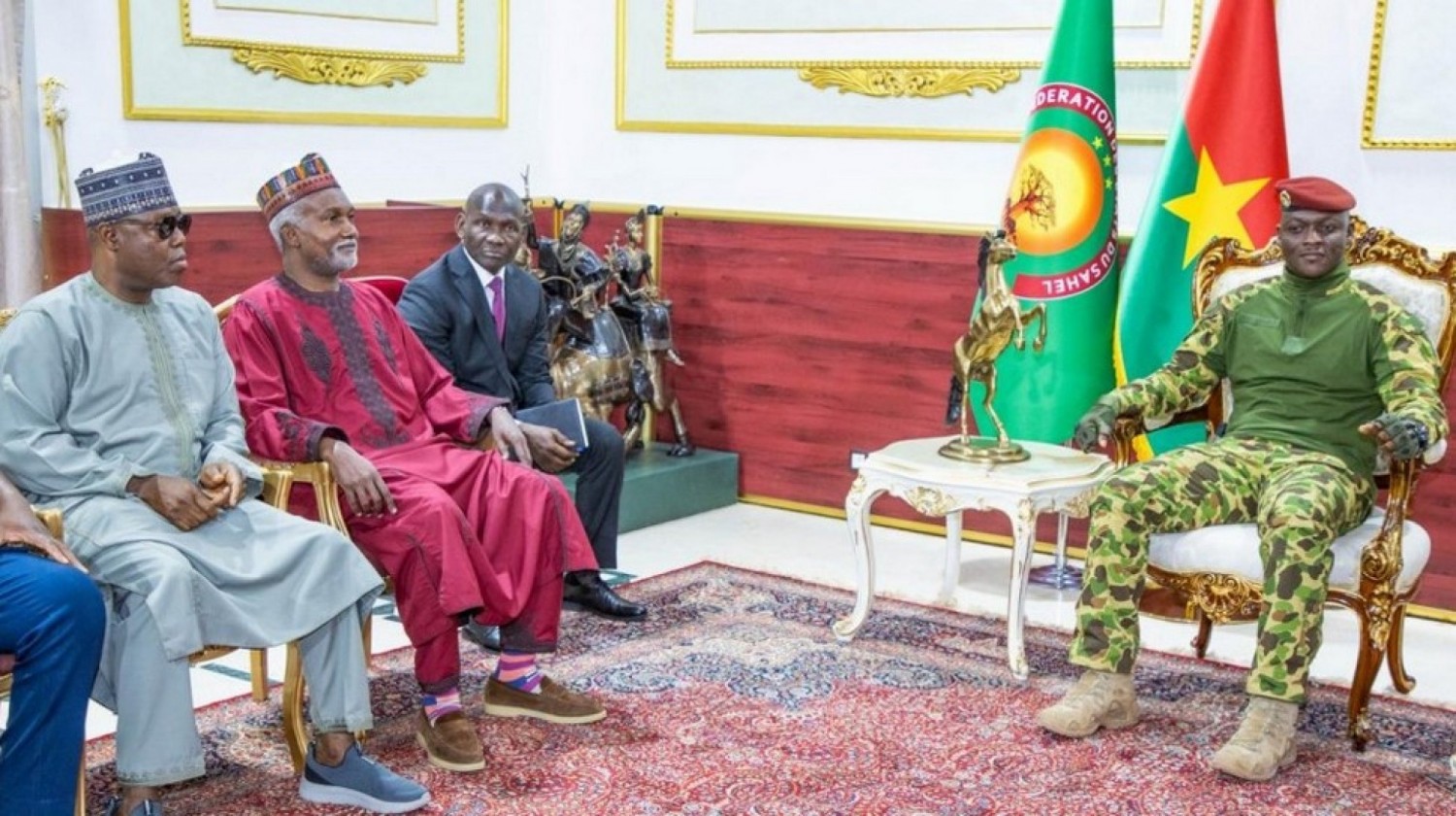 Burkina Faso : libération de l'équipage militaire du Nigeria après les excuses d'Abuja