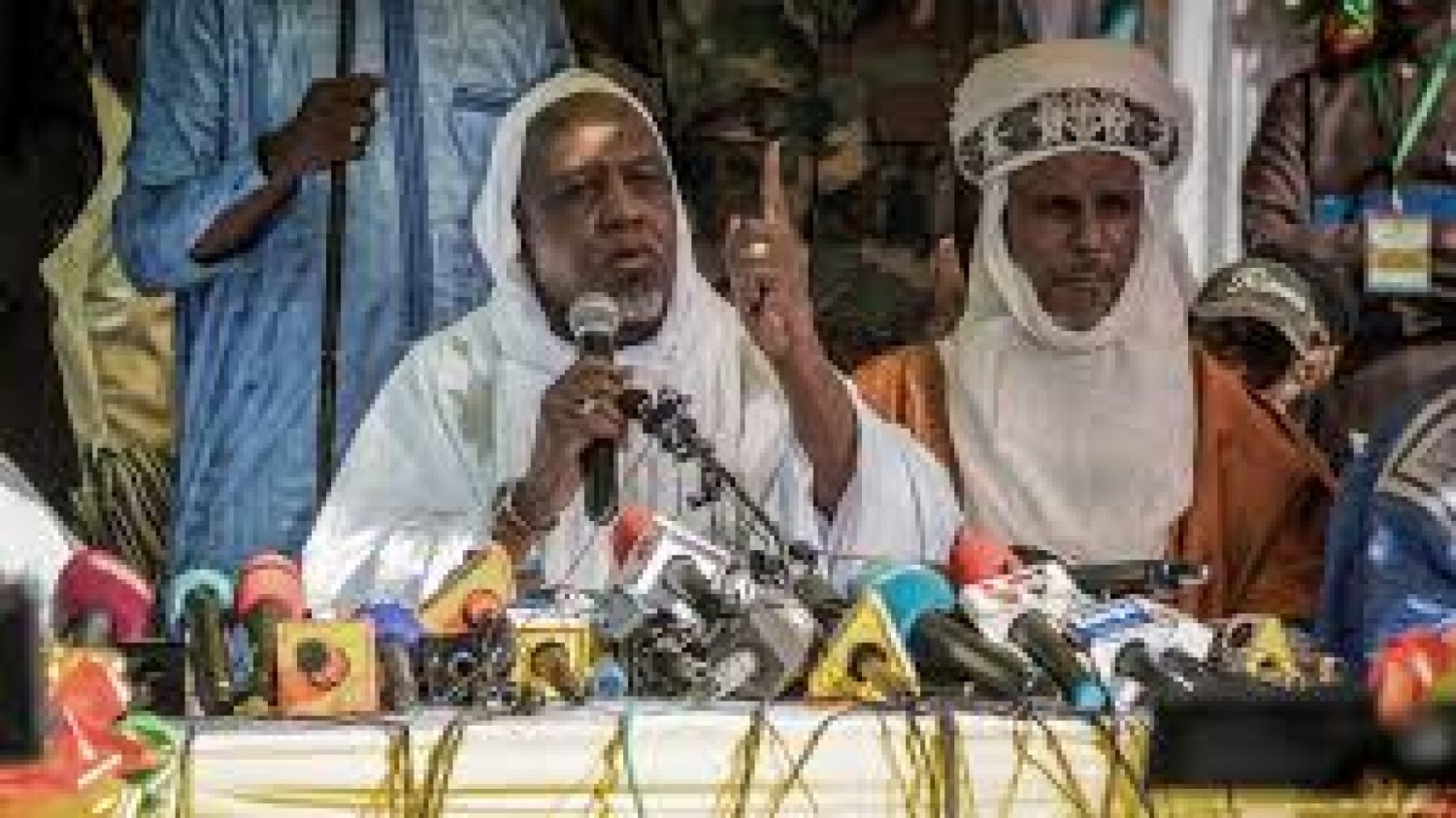Mali : L'opposant Housseini Guindo officialise son entrée dans la CFR de l'imam Dicko
