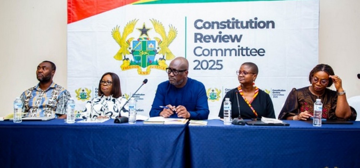 Ghana :  Propositions de révision constitutionnelle, mandat présidentiel de 4 à 5 ans, âge minimum, poursuites …