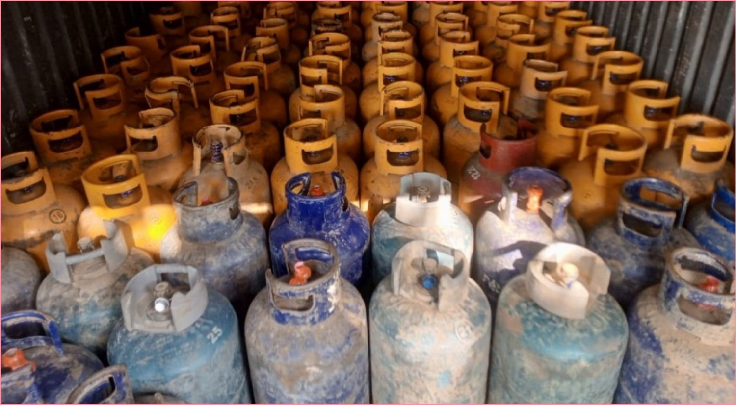 Côte d'Ivoire : Lutte contre les avoirs criminels, 124 véhicules et 115 bouteilles de gaz butane vendus aux enchères à Abidjan