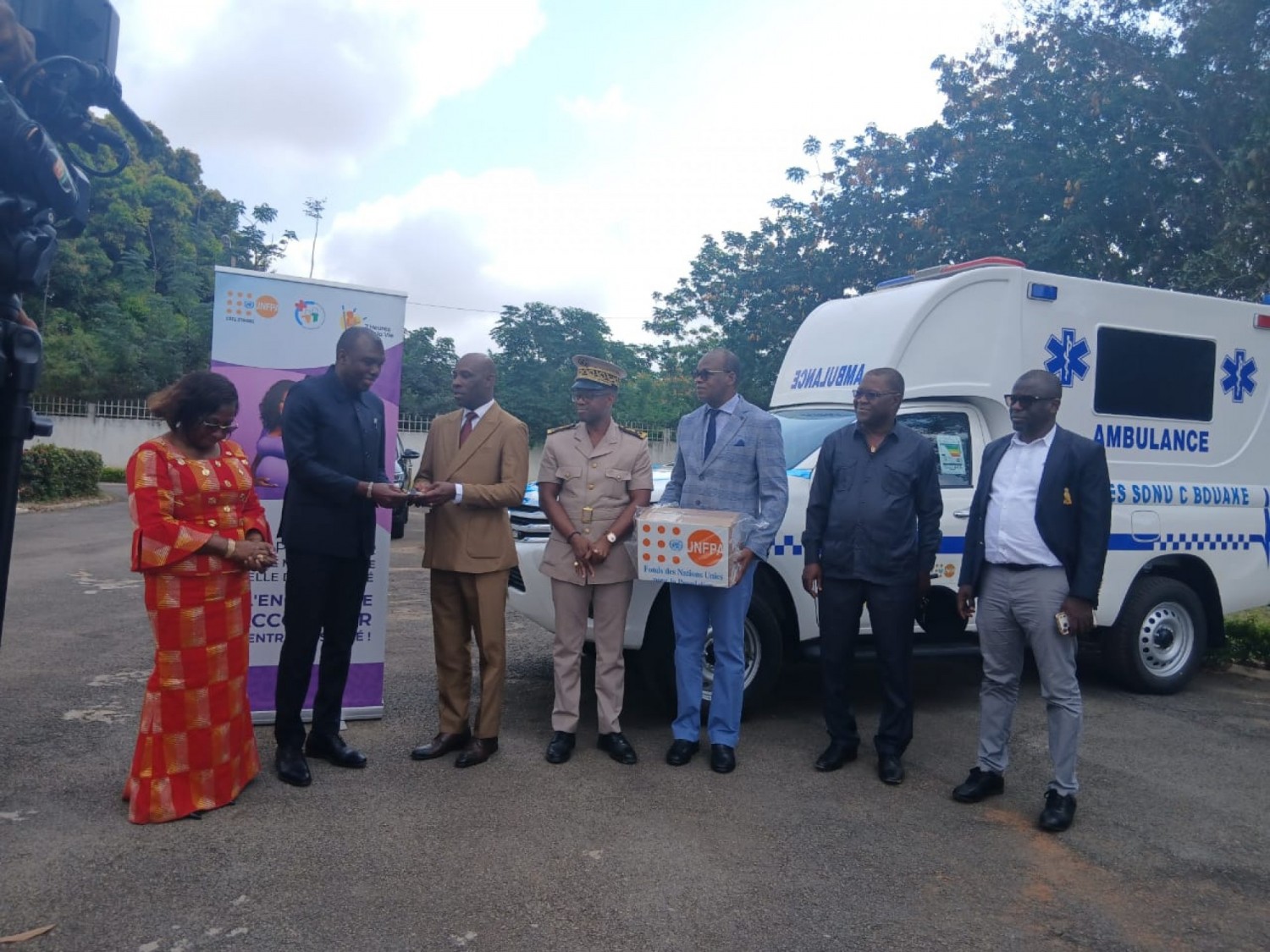 Côte d'Ivoire : Bouaké, santé maternelle et néonatale, une nouvelle ambulance médicalisée renforce la lutte contre la mortalité