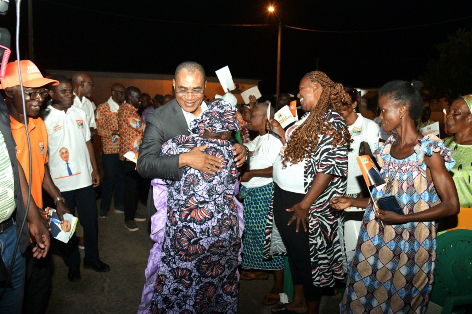 Côte d'Ivoire : Législatives 2025 à Dimbokro, Adama Coulibaly séduit, rassemble et promet plus d'emplois pour la jeunesse