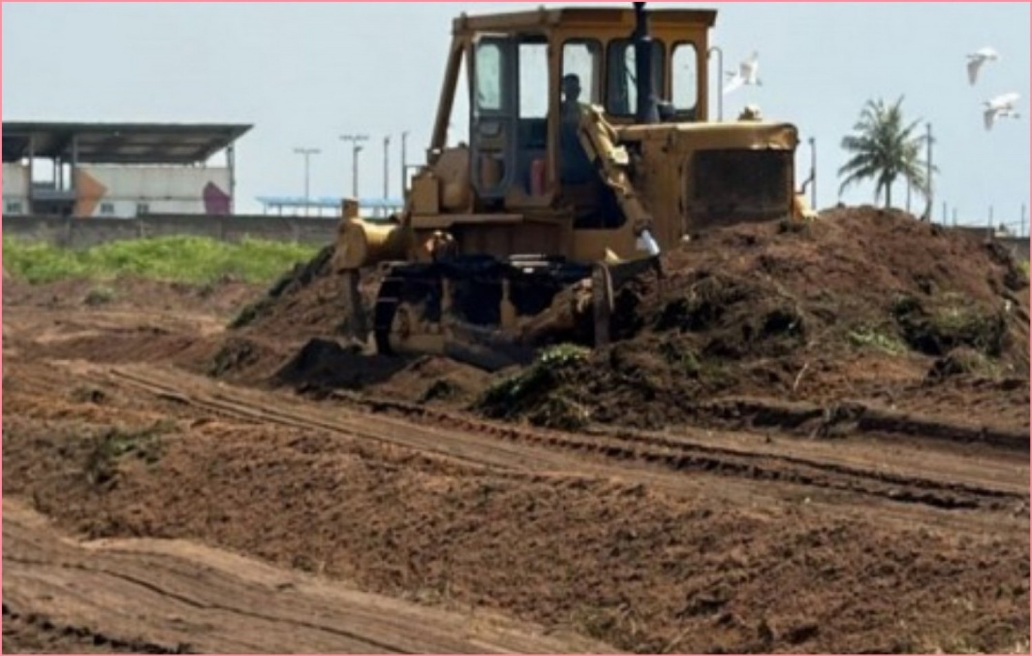 Côte d'Ivoire : Port-Bouët, lancement des travaux de restauration de la Promenade par le District d'Abidjan pour profiter du front de mer