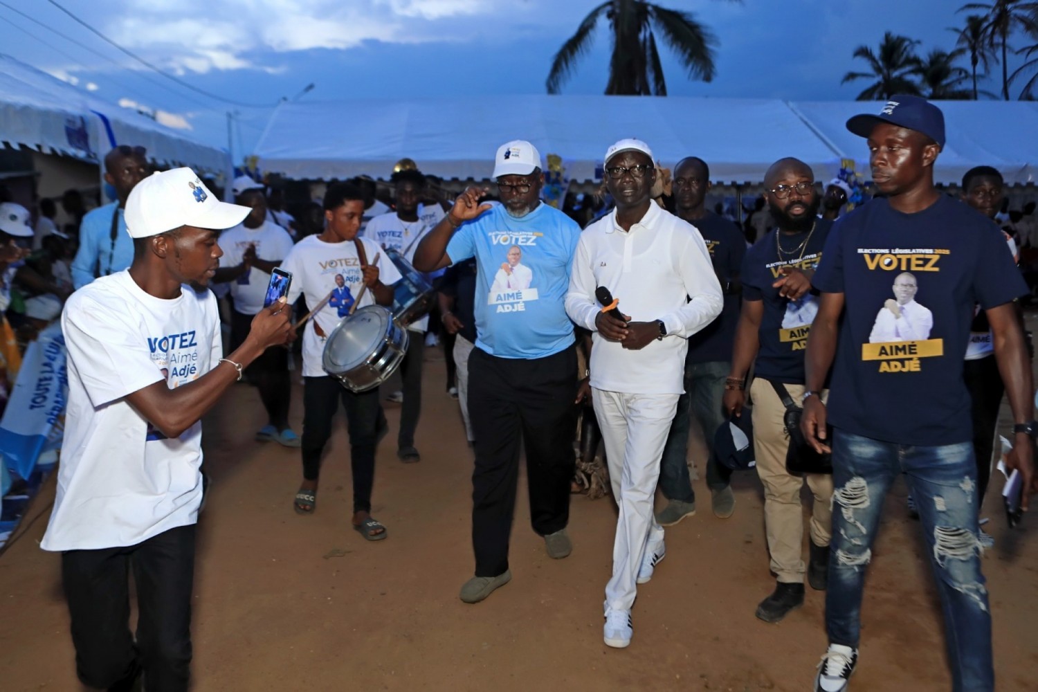 Côte d'Ivoire : Législatives 2025, Assinie-Mafia en liesse pour le meeting de clôture d'un candidat indépendant qui défie celui du RHDP