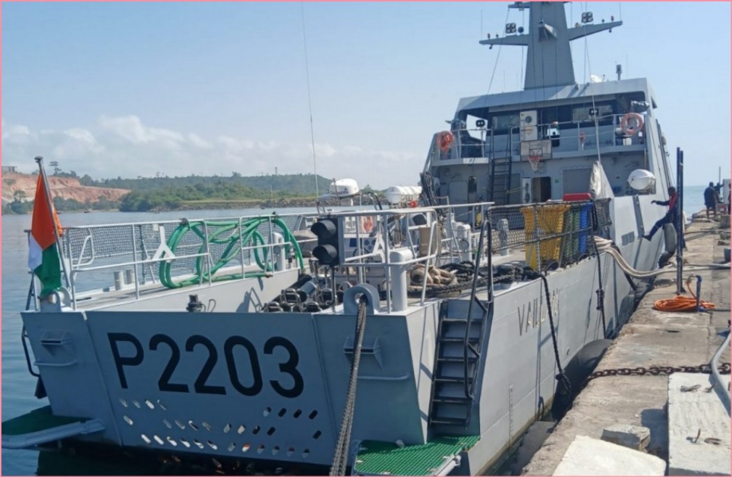 Côte d'Ivoire : Sécurisation des fêtes de fin d'année, le Patrouilleur de Haute Mer « VAILLANCE » en mission dans la Zone Maritime Ouest (ZMO)