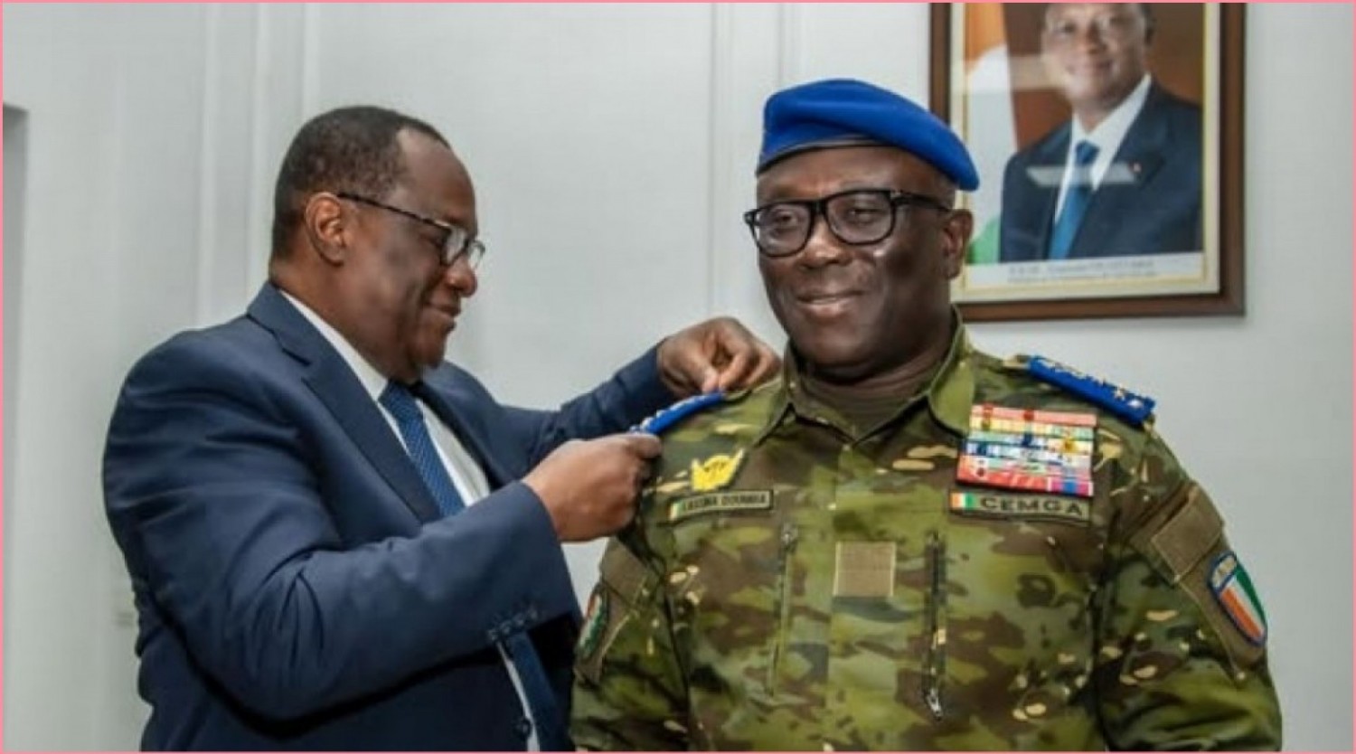 Côte d'Ivoire : Promu Général d'Armée, au nom du Chef de l'Etat, le Ministre de la Défense félicite le CEMAG Lassina Doumbia