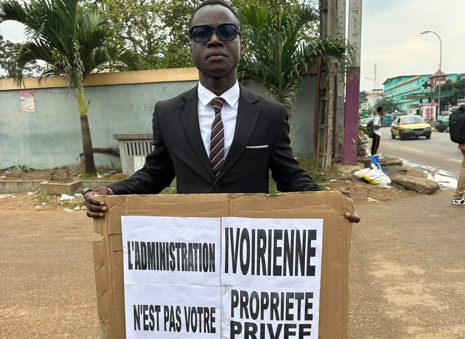 Côte d'Ivoire : Garde à vue pour l'activiste Jean François Kouassi après des accusations infondées sur Anne Ouloto