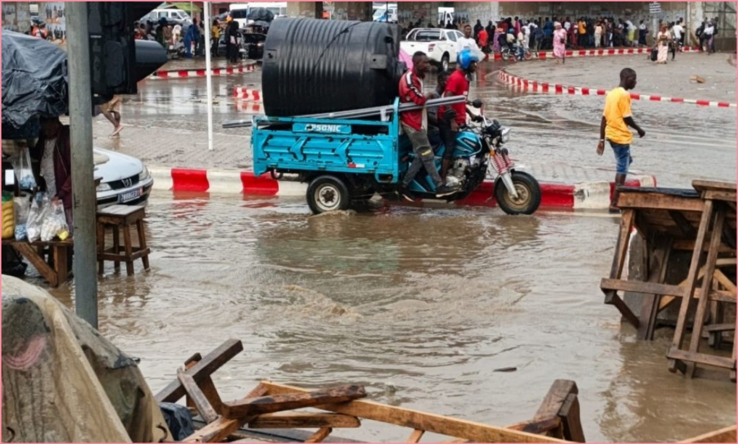 Côte d'Ivoire : Abobo, l'échangeur de N'dotré, une vitrine urbaine fragilisée par les inondations