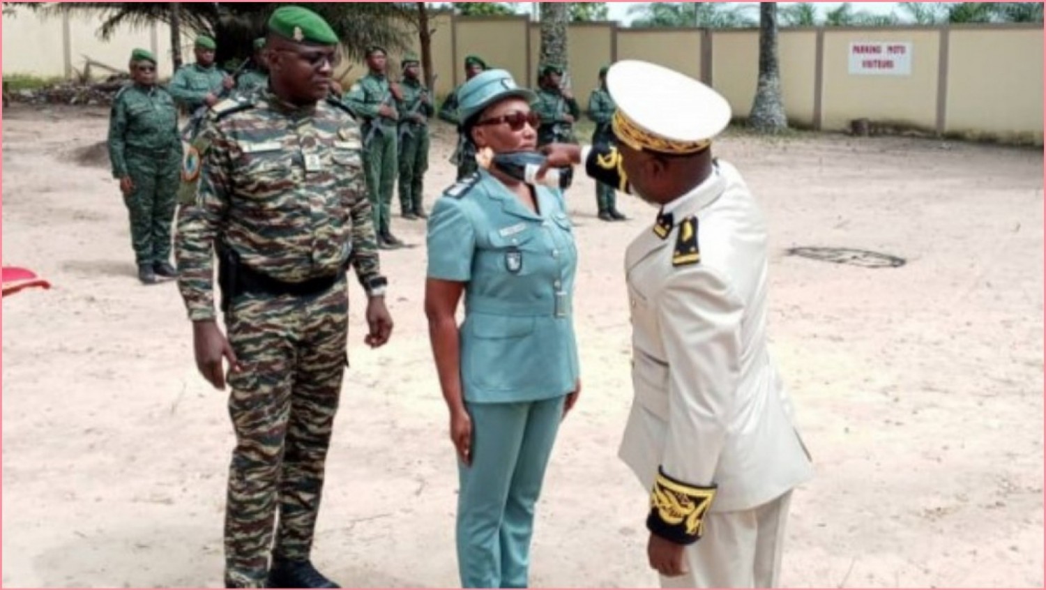 Côte d'Ivoire : Cantonnement des Eaux et Forêts d'Anyama, Hobou Laure Mariette élevée au grade de Commandant