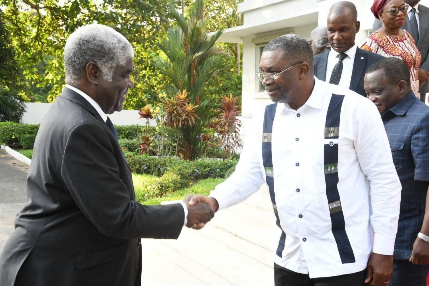 Côte d'Ivoire : Reconduction de Mambé à la Primature, la plateforme des travailleurs  est  convaincue  que leurs  préoccupations seront traitées avec des réponses favorables