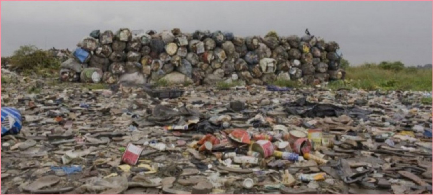 Côte d'Ivoire : Insalubrité routière, quand les abords des routes de l'intérieur deviennent des décharges à ciel ouvert, l'axe Abidjan-Bondoukou en illustration