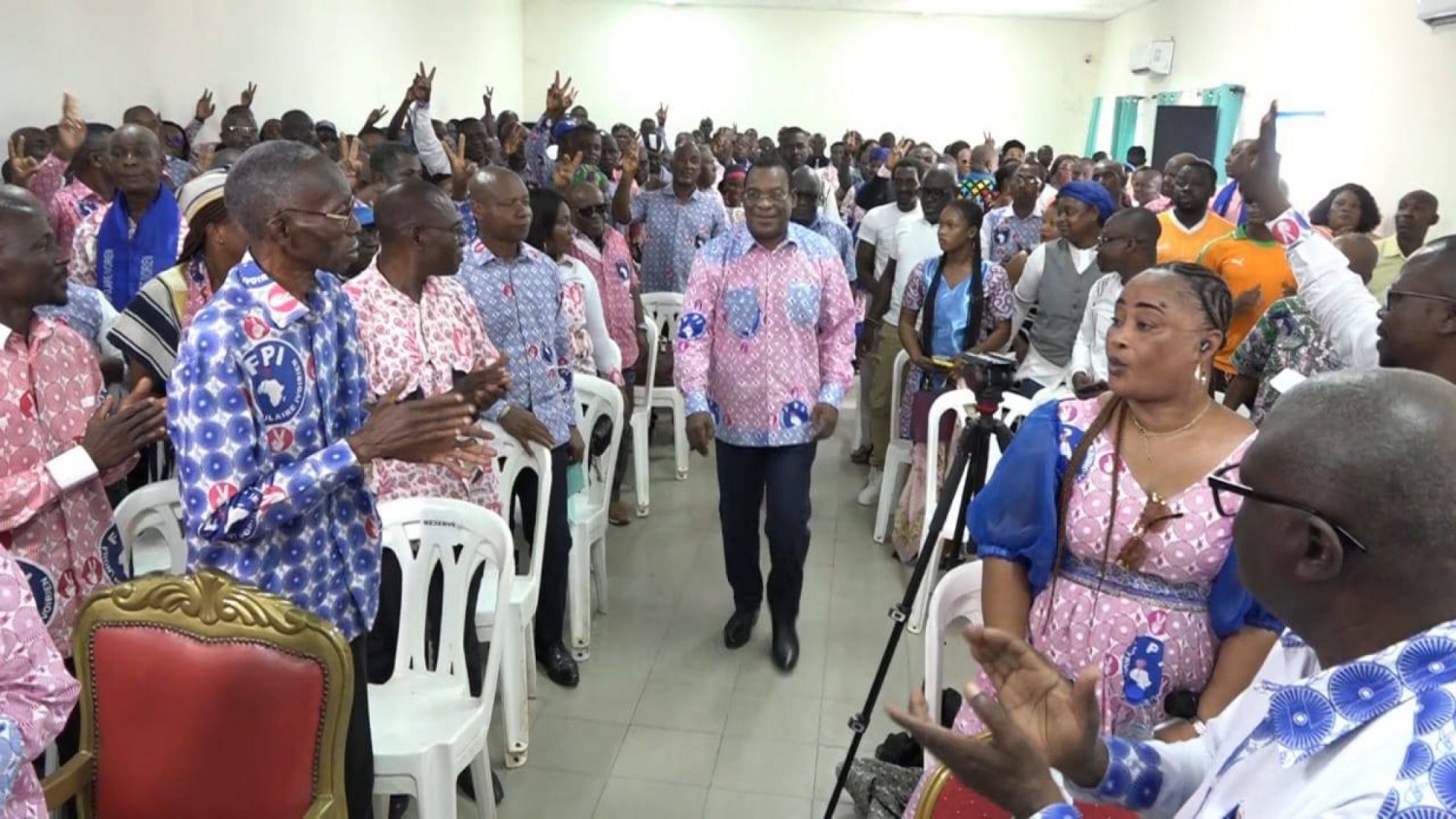 Côte d'Ivoire :  Affi N'Guessan fustige tout le monde : « Opposition, nous avons échoué (...) Personne ne peut croire que le RHDP pèse 200  députés »