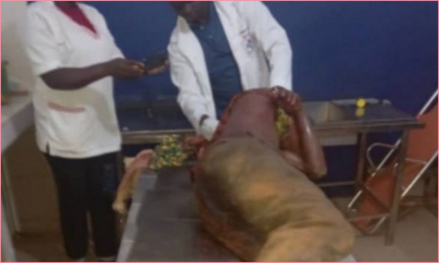 Côte d'Ivoire : Iffou, le neveu ivre taillade  03  personnes et ôte  la vie à une autre