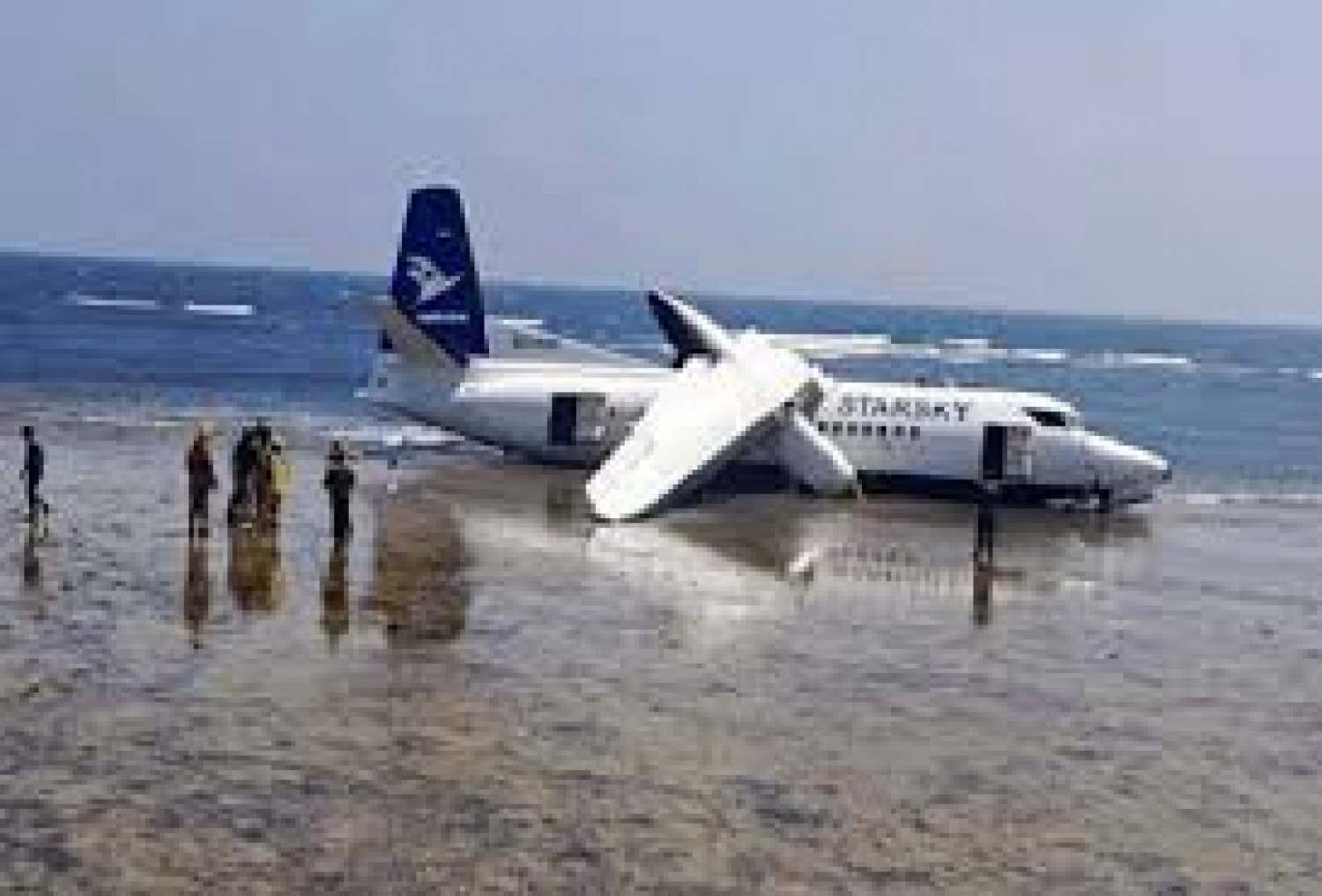 Somalie : Un avion sort de piste à Mogadiscio, 55 passagers évacués sans victime