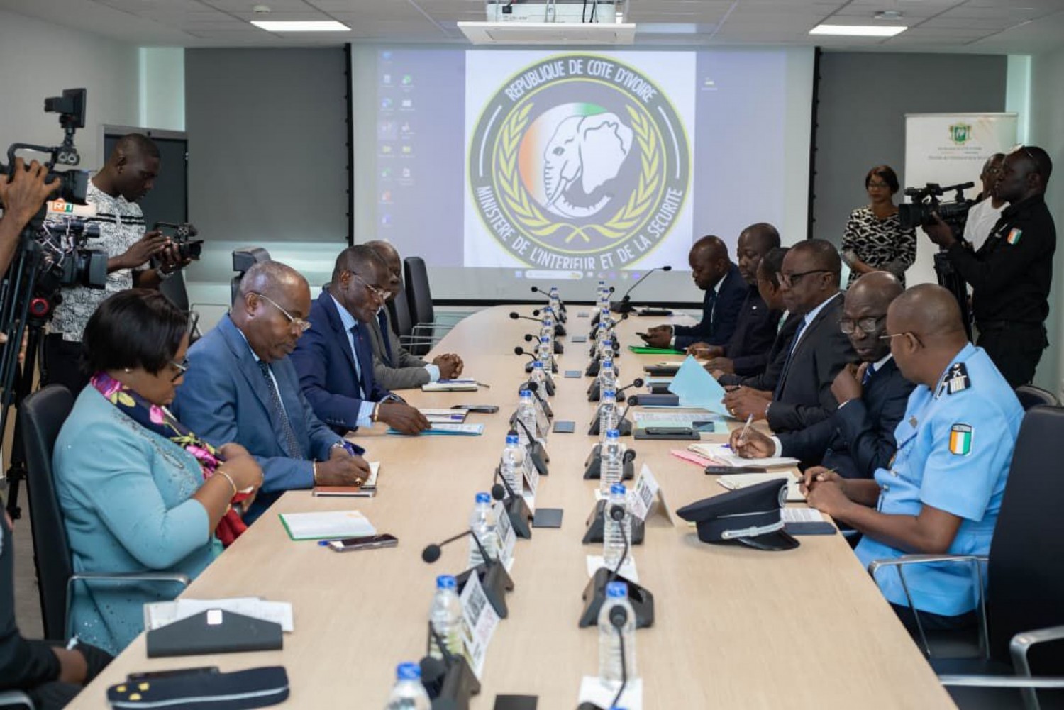 Côte d'Ivoire : Sécurité routière, Amadou Koné et Vagondo Diomandé sortent les « griffes » contre l'incivisme