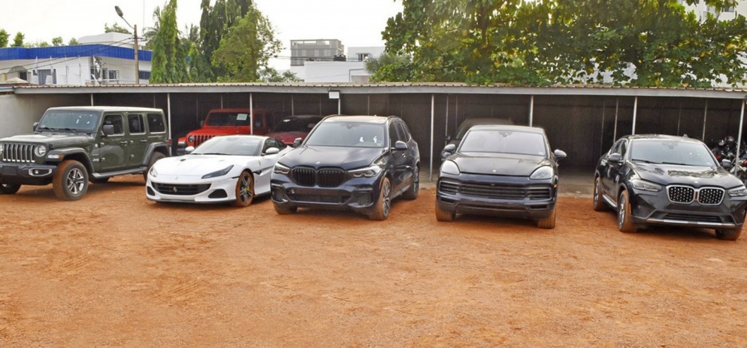 Togo:  Les forces de sécurité et le FBI saisissent 12 véhicules de luxe volés aux Etats-Unis