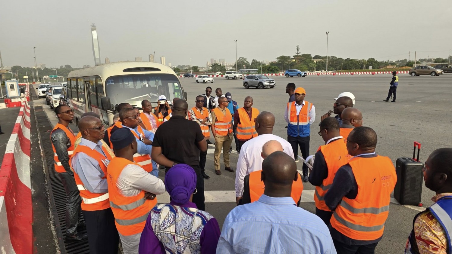 Côte d'Ivoire : Infrastructures routières, la CEDEAO et la BAD  découvrent le 4è Pont d'Abidjan