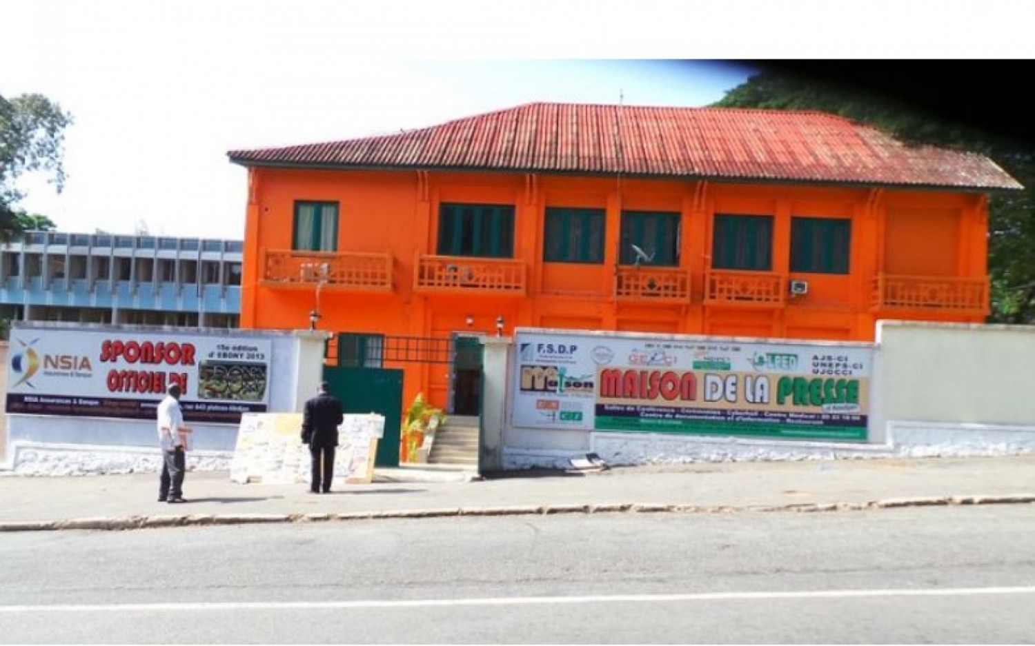 Côte d'Ivoire : Les Journalistes « otages » des politiques ? La FLJ et la FAJ expriment leur profonde préoccupation après la suspension judiciaire du 12 Congrès de l'UNJCI