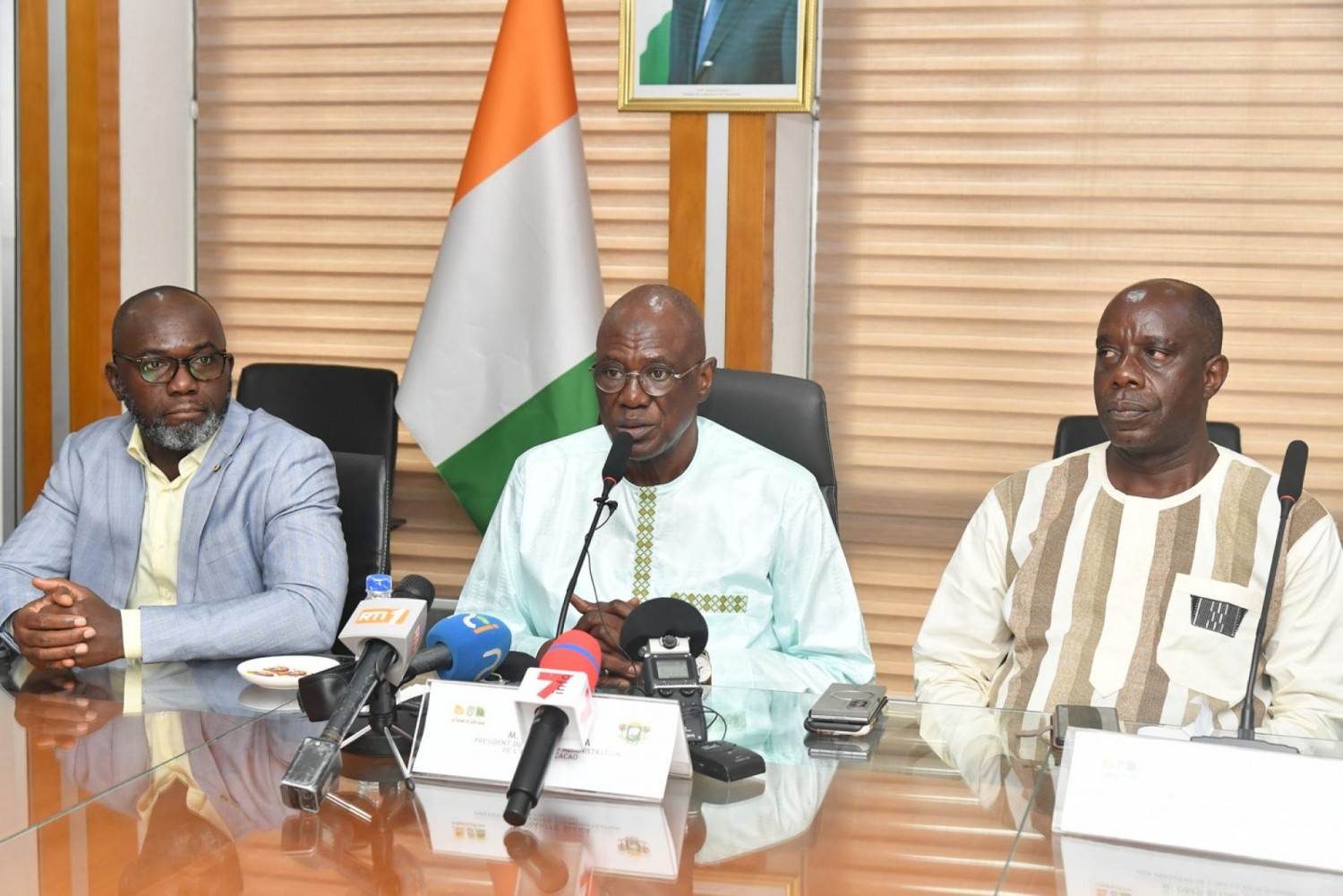 Côte d'Ivoire : Cacao, l'OIA rassure les producteurs sur l'offensive lancée pour le rachat des 100 000 tonnes de fèves et met en garde les fraudeurs