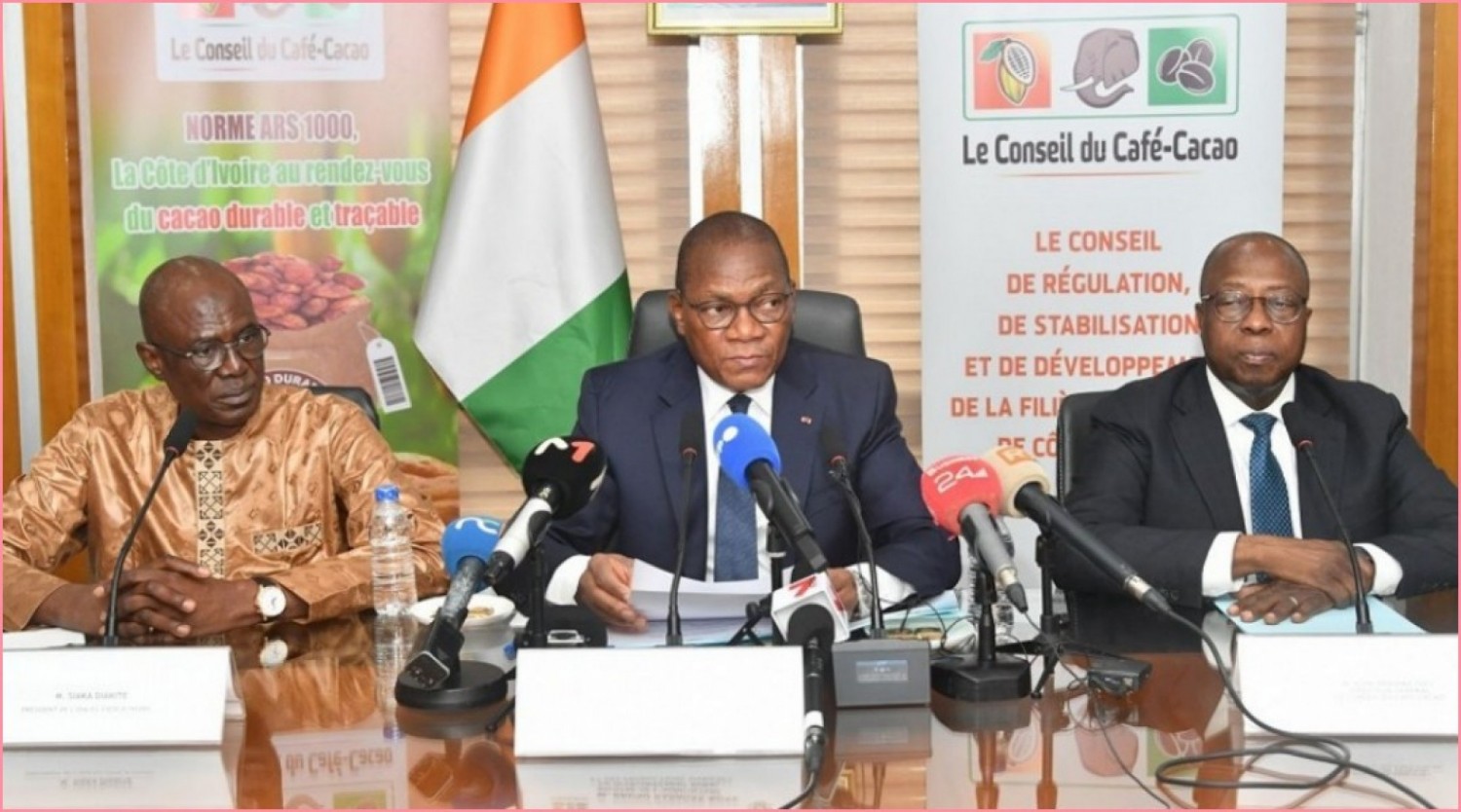 Côte d'Ivoire : Cacao, le prix bord champ fixé à 1 200 FCFA/kg pour la campagne intermédiaire 2025-2026