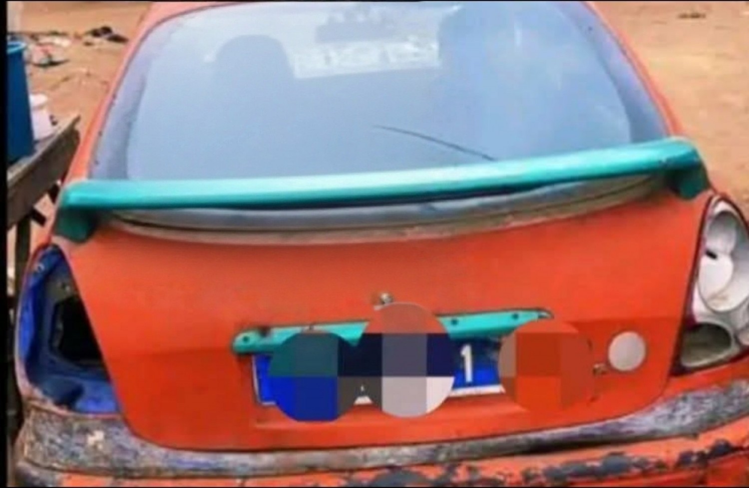 Côte d'Ivoire : Port-Bouët, deux fillettes de trois ans meurent asphyxiées dans une voiture après s'y être enfermées en jouant