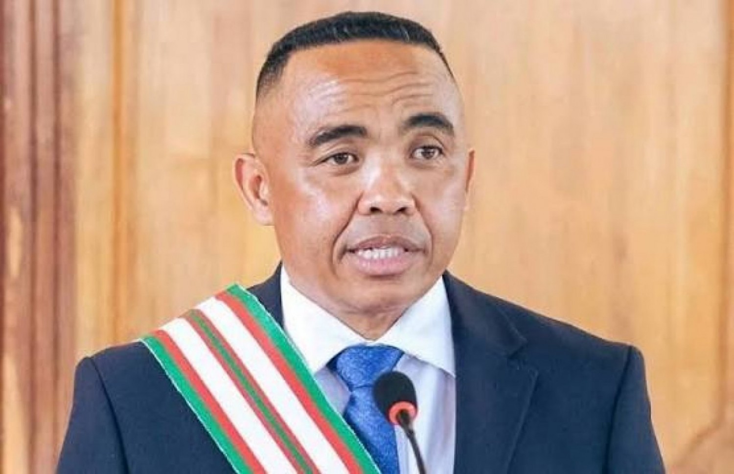Madagascar : Le président Michael Randrianirina dissout le gouvernement