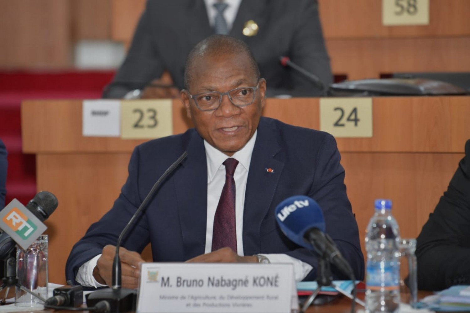 Côte d'Ivoire : Agriculture ivoirienne, les députés valident trois réformes clés pour dynamiser le foncier et structurer les filières karité et coco