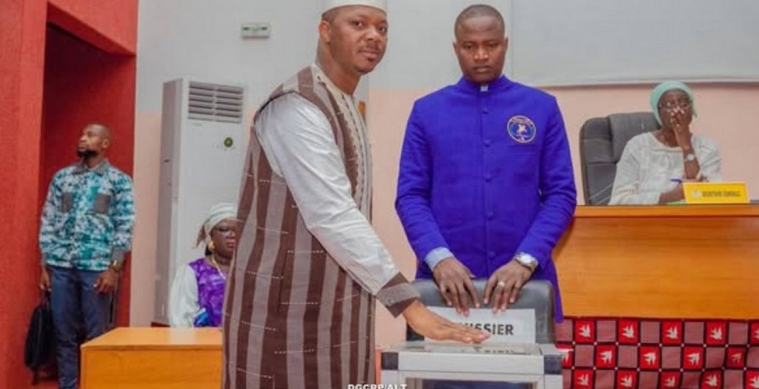 Burkina Faso : Adoption de la charte de la révolution, suppression du terme « transition »