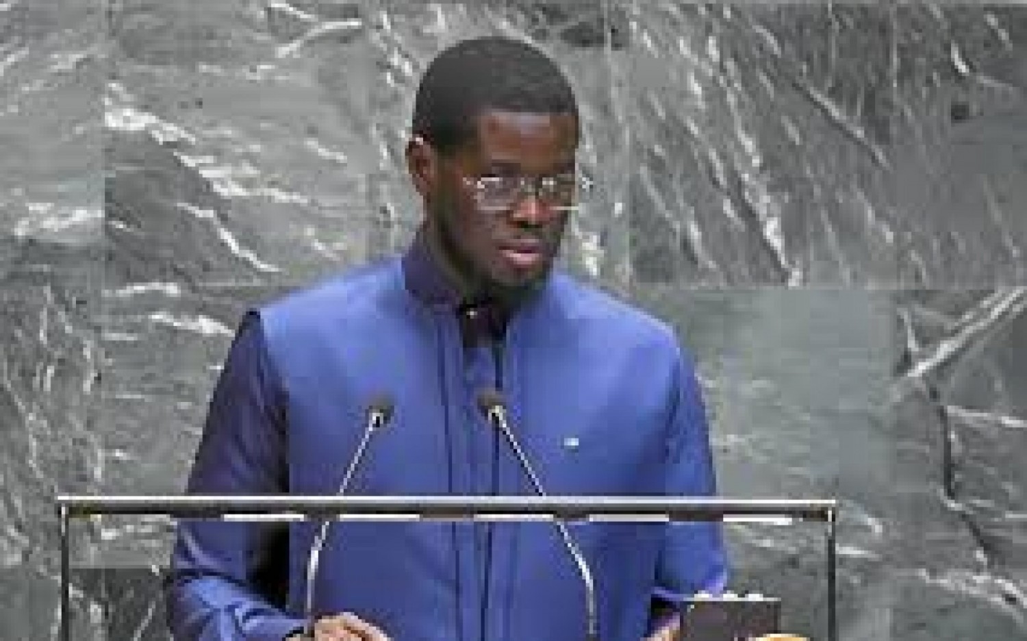 Sénégal : Bassirou Faye promulgue la loi durcissant les peines contre l'homosexualité