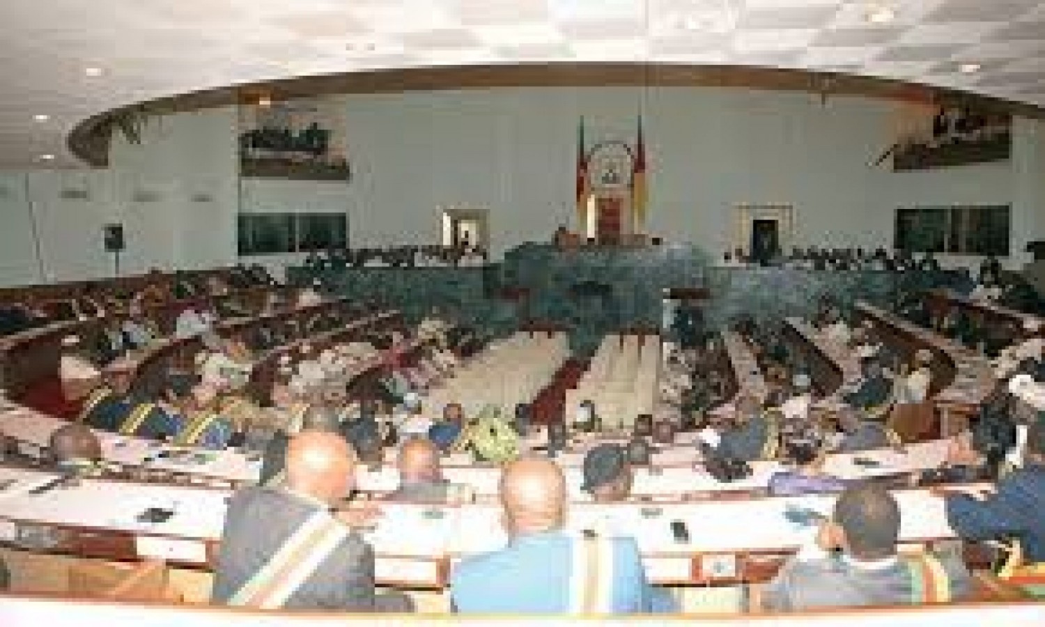 Cameroun : Réforme constitutionnelle, la création du poste de vice-Président enflamme le débat politique