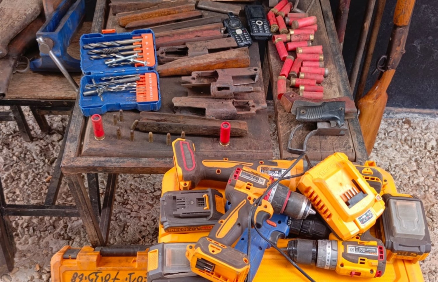 Côte d'Ivoire : Sangouiné, armes illégales, une opération coup de poing révèle un atelier de fabrication clandestin