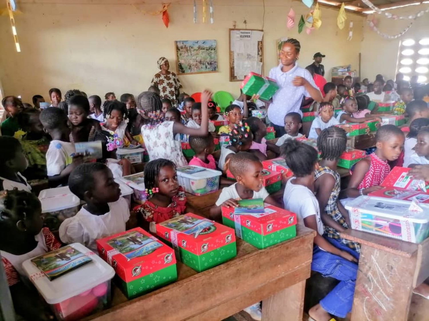 Côte d'Ivoire : Gagnoa, une ONG américaine sensibilise des écoliers à être des modèles pour leur pays