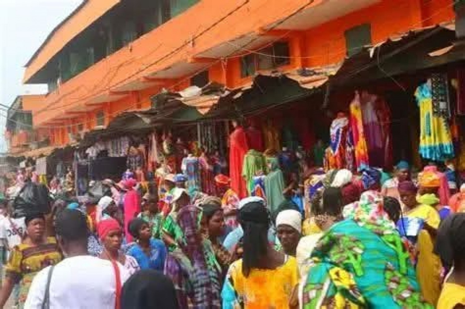 Côte d'Ivoire : Forum d'Adjamé : les zones d'ombre autour de milliards de francs de recettes et l'avenir du site