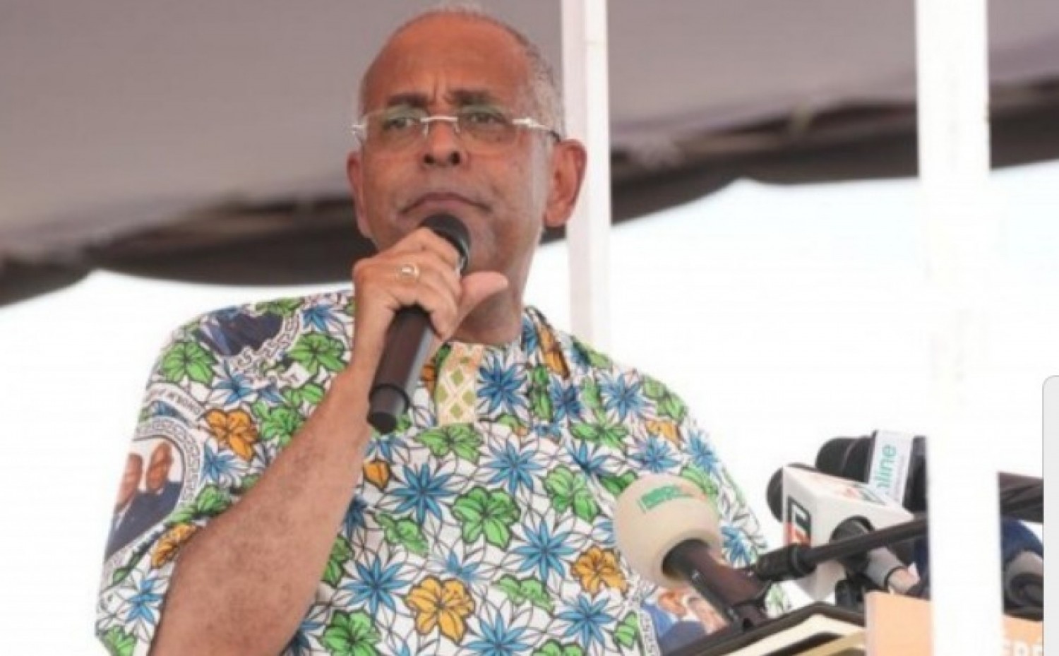 Côte d'Ivoire : Adzopé, face aux populations de la Mé et de l'Agnéby-Tiassa, Patrick Achi magnifie le bilan de Ouattara et mobilise pour l'avenir