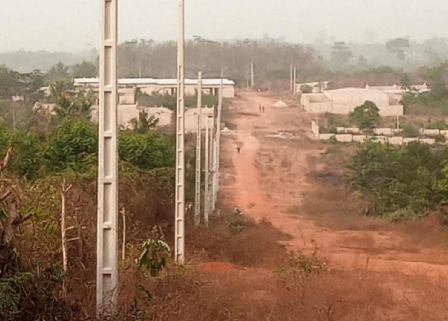 Côte d'Ivoire : Affaire « Cité de Grâce » : la justice stoppe un lotissement controversé et donne raison à Dobouo et Tipadipa